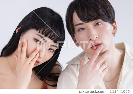 美容無性別化妝男性和女性化妝 美容無性別化妝男性和女性化妝 113441065