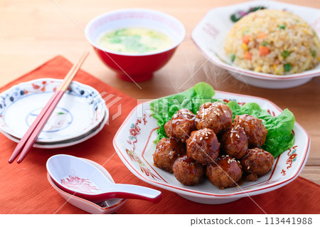 Chinese style meatballs 113441988