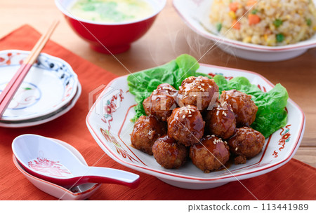 Chinese style meatballs 113441989