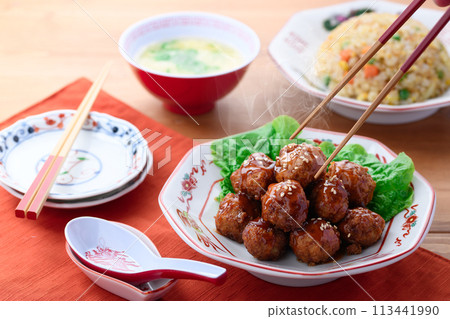 Chinese style meatballs 113441990