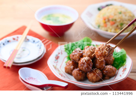 Chinese style meatballs 113441996