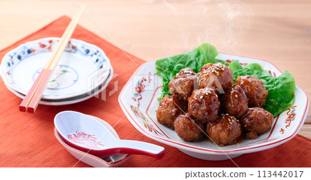 Chinese style meatballs 113442017