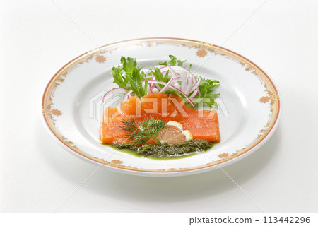 鮭魚,白色背景 鮭魚,白色背景 113442296