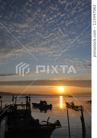 Nanao Bay in the early morning Nanao Bay in the early morning 113447062