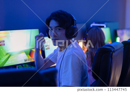 享受比賽的男人 113447745