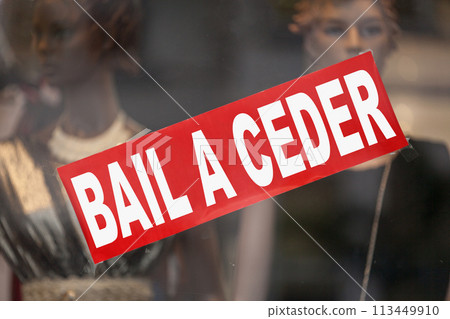 Lease to be transferred written in French on a banner Lease to be transferred written in French on a banner 113449910