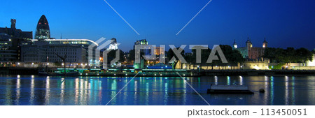 Panoramic view of London during the blue hour Panoramic view of London during the blue hour 113450051