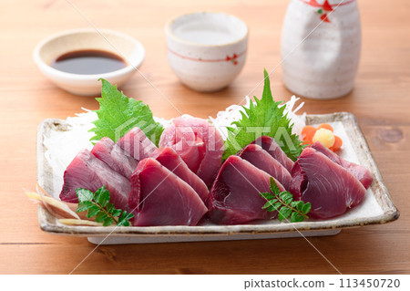 Nanki Katsuura Port Bonito Sashimi (Raw) Caught in April, Lightly fatty 113450720