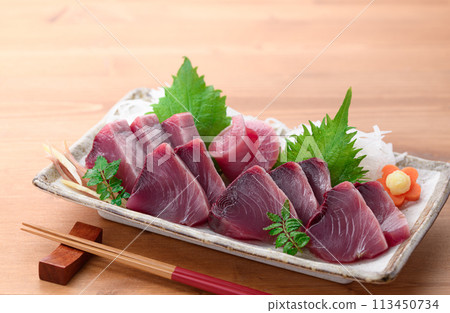 Fresh Nanki Katsuura Port Bonito Sashimi Raw Light and Elegant Taste 113450734