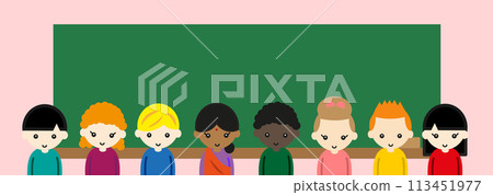 黑板前不同種族的孩子 黑板前不同種族的孩子 113451977