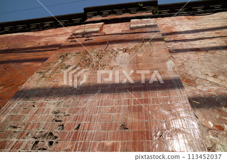 Old building wall Old building wall 113452037