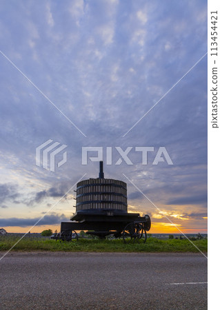 Old wine press near Vougeot, Cote de Nuits, Burgundy, France 113454421