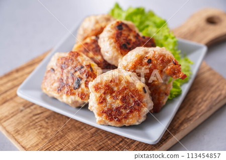 肉末豆腐漢堡 肉末豆腐漢堡 113454857