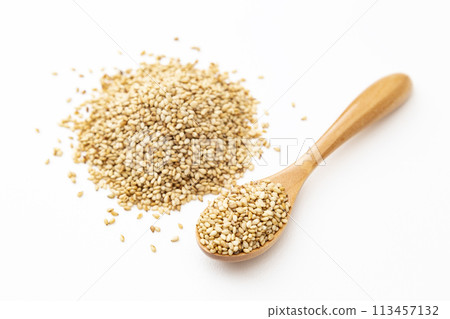 Roasted sesame seeds on white background 113457132