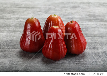 Sweet juicy tropical exotic Roseapple 113460398
