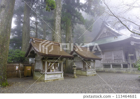 Tamaki Shrine Main Hall, Jinmu Shrine, and Wakamiya Shrine 113464681