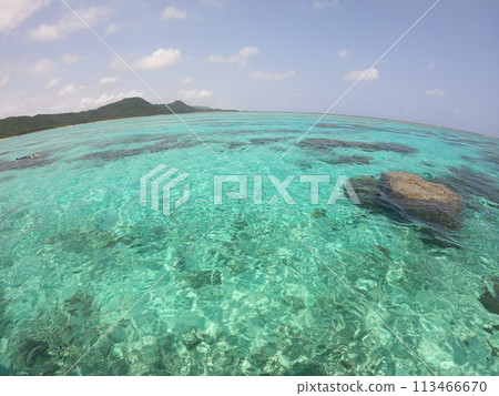 沖繩的大海,令人心曠神怡的風景 沖繩的大海,令人心曠神怡的風景 113466670