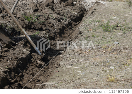 Culvert drainage pipe construction Culvert drainage pipe construction 113467306