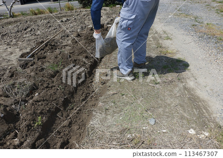 涵洞排水管道施工 113467307