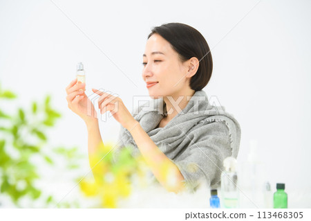 Beauty woman 113468305