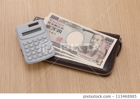 紙幣和錢包 113468985