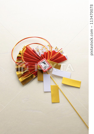 新年裝飾品和日本紙 113470078