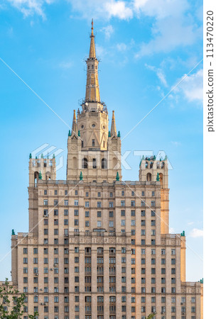 The view on the residential Stalinist high-rise building on Kudrinskaya Square. It is the one of seven Stalinist skyscrapers built in 1947-1954. 113470220