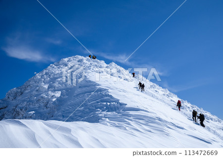 冬季谷川山頂的絕景(群馬縣國界嶺步道) 冬季谷川山頂的絕景(群馬縣國界嶺步道) 113472669