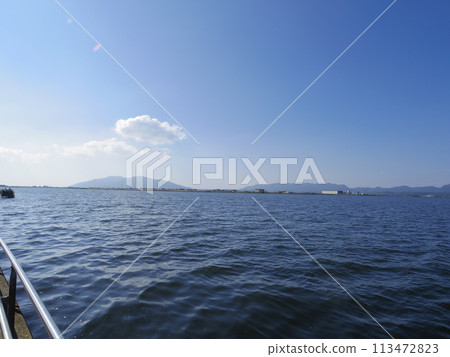 Lake Shinji seen from Izumo City, Shimane Prefecture 113472823