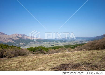 春天從南阿蘇看到的阿蘇五嶽 113474638