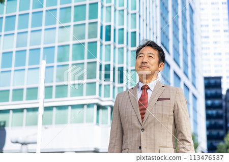商人建設房地產 113476587