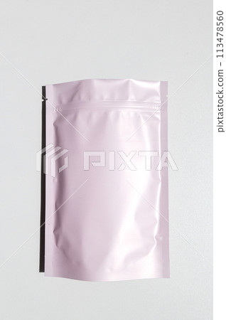 Pink storage bag with metallic texture with zip lock lock. Food bags made of aluminum foil, Pink storage bag with metallic texture with zip lock lock. Food bags made of aluminum foil, 113478560