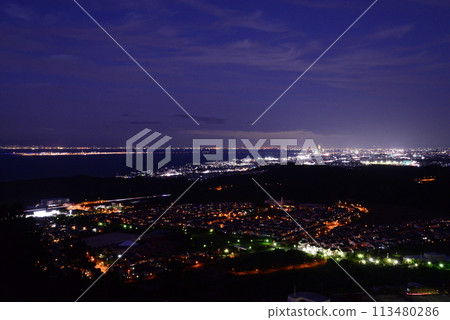 Night view from the Hannan Sky Town Observation Green Space (Hannan City, Osaka Prefecture) Night view from the Hannan Sky Town Observation Green Space (Hannan City, Osaka Prefecture) 113480286
