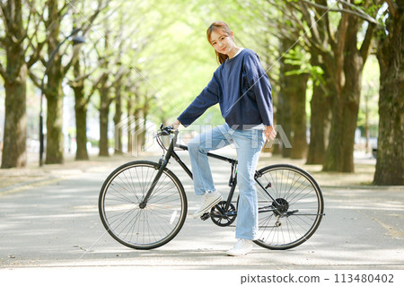 Beautiful Japanese women Beautiful Japanese women 113480402