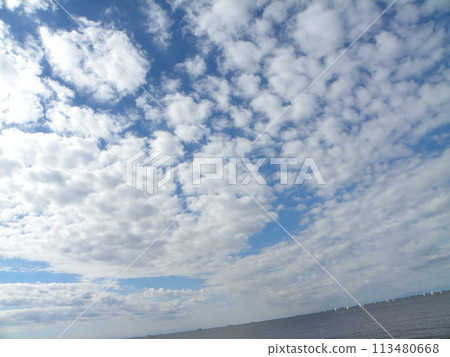 稻毛海岸的藍天白雲 113480668