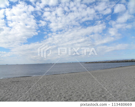 稻毛海岸的藍天白雲 113480669