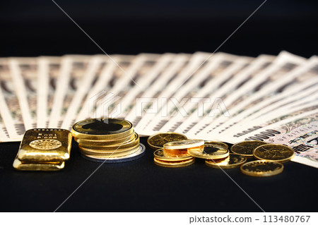 金幣、紙幣等實體資產並存 金幣、紙幣等實體資產並存 113480767