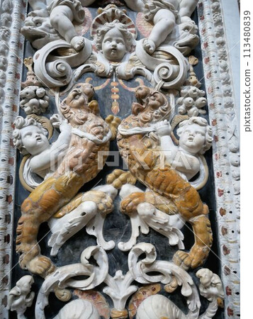 耶穌教堂的美麗裝飾(義大利巴勒莫) 耶穌教堂的美麗裝飾(義大利巴勒莫) 113480839