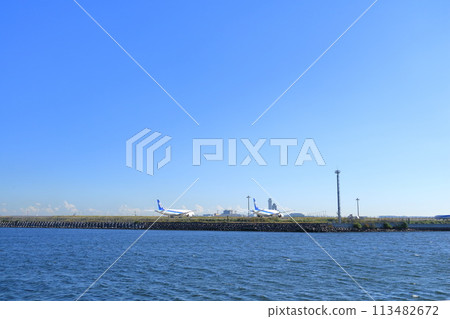 從東京大田區京濱翼公園看到的羽田機場 113482672