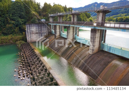 群馬縣藤岡市信水水壩、大西水壩、利根川水系、神無川、信水湖 113485134