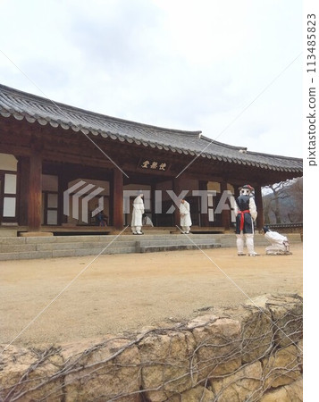 At Naganeupseong Folk Village, Korea 113485823