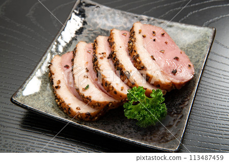 鴨肉熏牛肉 113487459