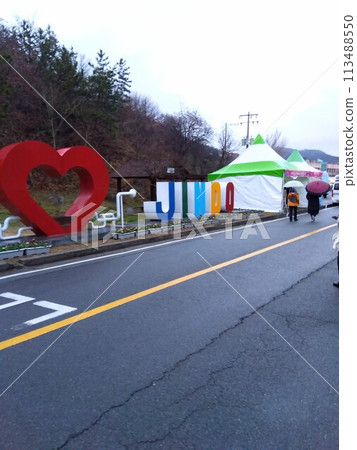 Sea-Parting Festival in Jindo, Korea Sea-Parting Festival in Jindo, Korea 113488550