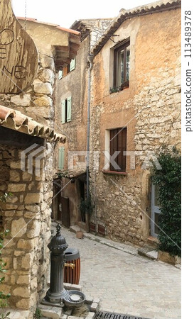 法國 Tourrettes-sur-Loup 紫羅蘭村風光 113489378