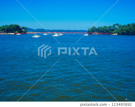 日本三大風景之一的松島(夏季,宮城縣) 日本三大風景之一的松島(夏季,宮城縣) 113493892