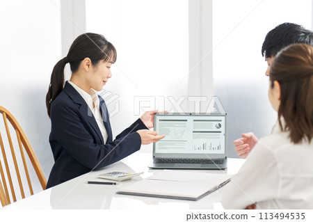 Businesswoman giving information about insurance 113494535