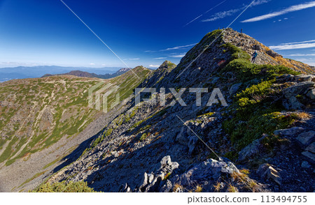 欣賞紅葉南阿爾卑斯山和千疊嶽山頂的景色 113494755