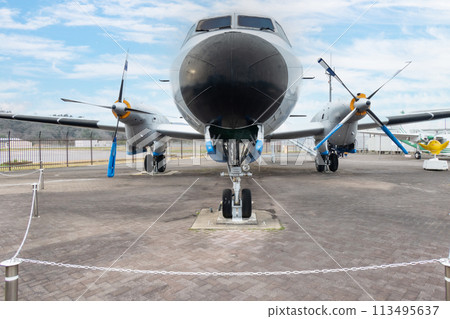 兵庫縣但馬機場飛機展廳內的YS-11飛機 113495637