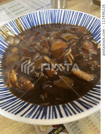 Jarger noodles 113496226