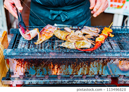 Hamayaki on the Yobuko Morning Market Street 113496828